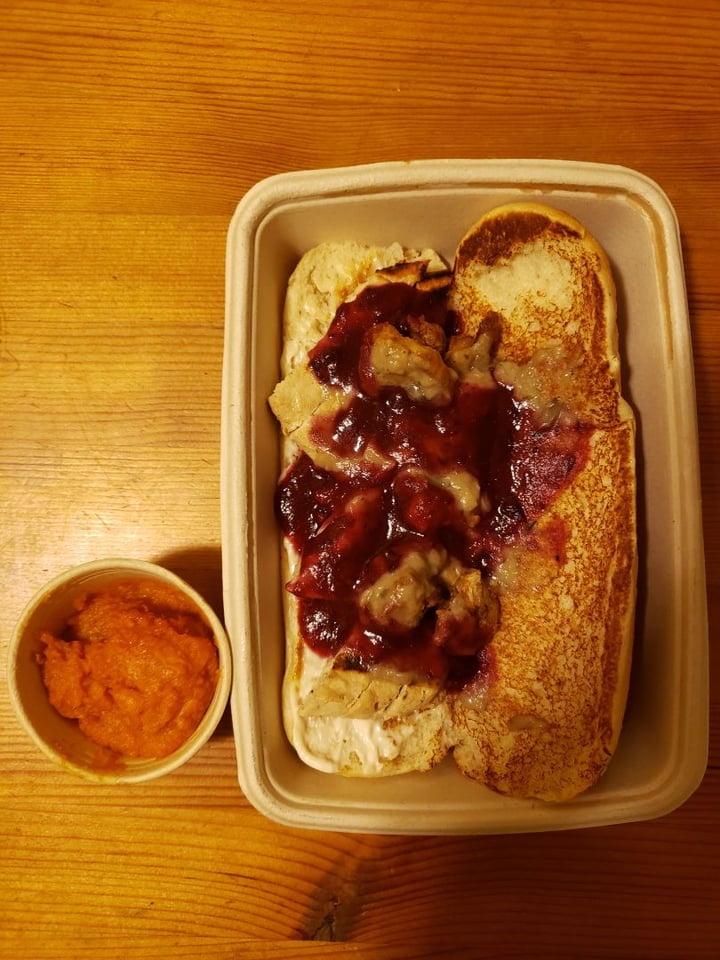 photo of Veggie Grill Turkey Dinner Sandwich shared by @norcalvegan on  16 Nov 2019 - review
