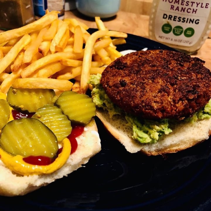 photo of Beyond Meat Beyond Burger Plant-Based Patties shared by @annie51boyd on  11 May 2022 - review