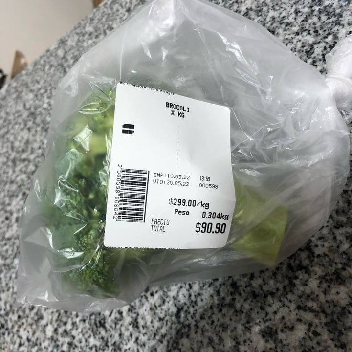 photo of Coto brocoli shared by @lulymiranda on  19 May 2022 - review