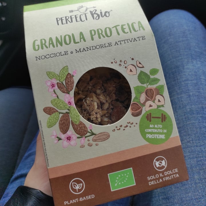 photo of Perfect Bio Granola proteica - nocciole e mandorle attivate shared by @scatolettadiceci on  14 Nov 2022 - review