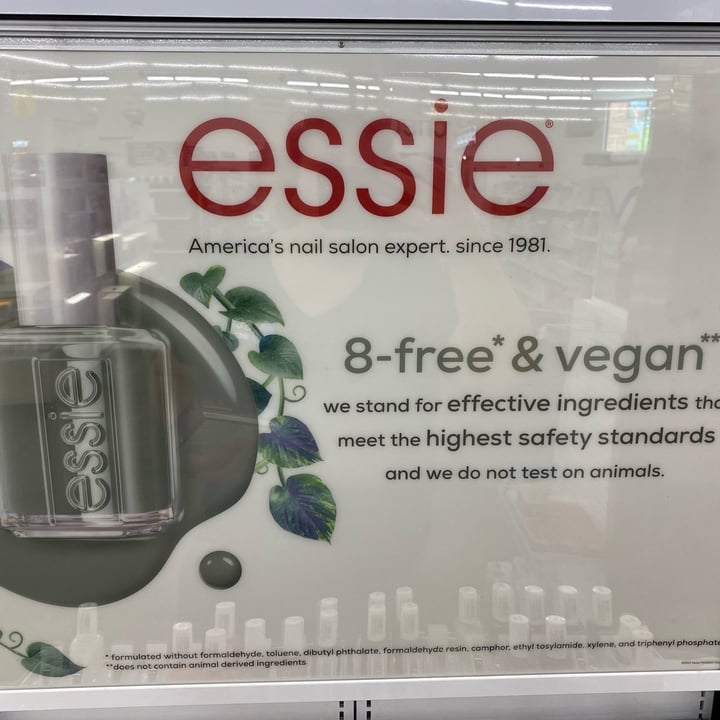review photo of Essie Nail polish shared by @socalkitties on 24 May 2022 - review