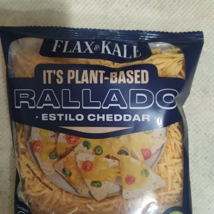 photo of Flax & Kale Queso rayado estilo cheddar shared by @lunatikaa on  03 Sep 2021 - review