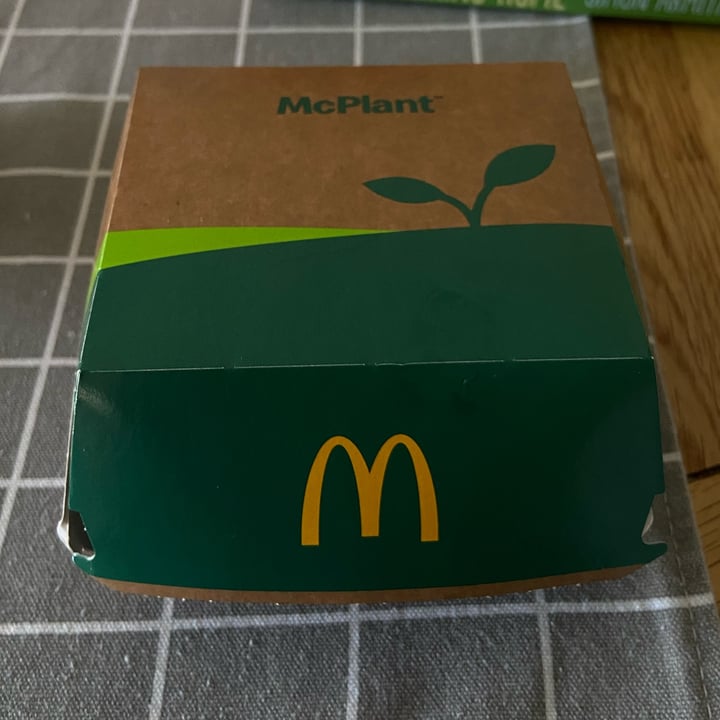 photo of McDonald’s McPlant shared by @hannah2003 on  24 May 2022 - review