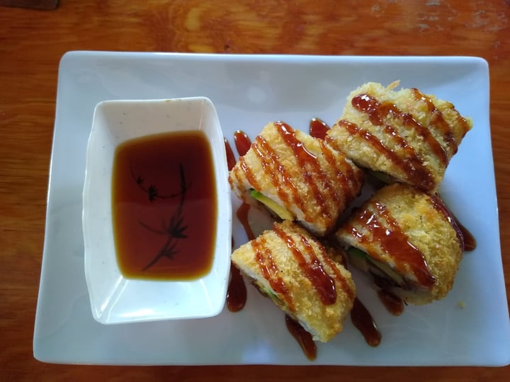 photo of V Ramen Rollo Maki empanizado shared by @israelt on  05 Mar 2020 - review