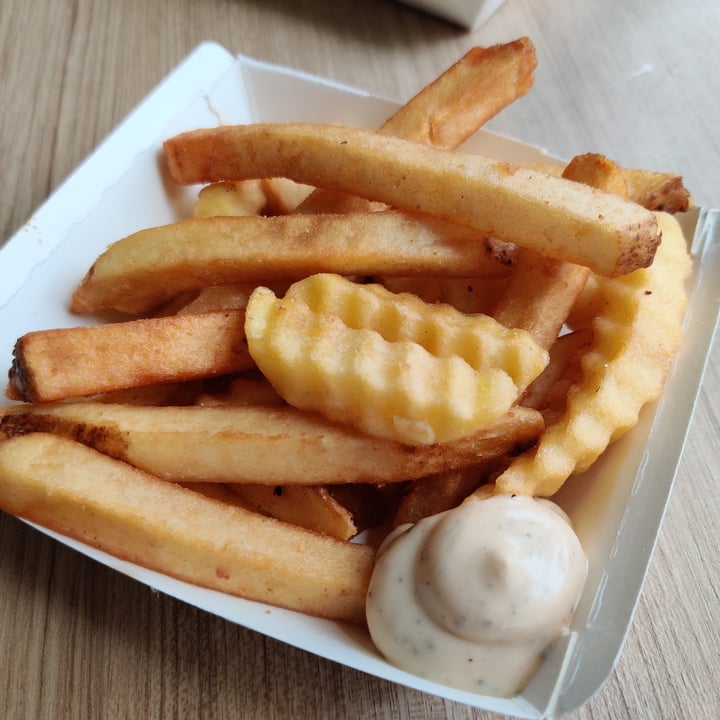 photo of Veggie Dojo Fries shared by @fourdollars on  11 Jul 2020 - review