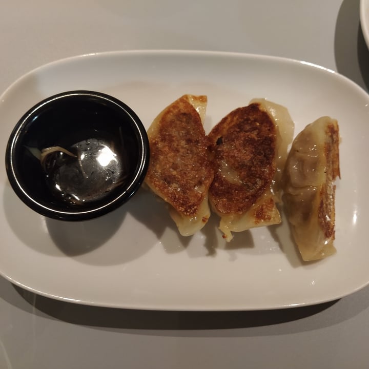photo of Privé Paragon Pan-Fried Impossible™ Gyoza shared by @minli on  08 Oct 2020 - review