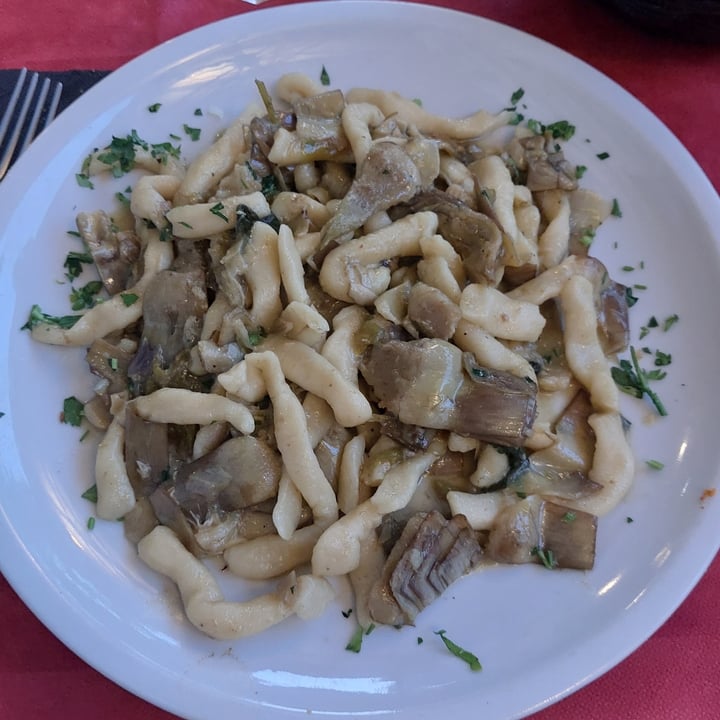 photo of Miraggio Ristorante Pizzeria Strozzapreti ai carciofi shared by @nemeton on  04 Aug 2022 - review