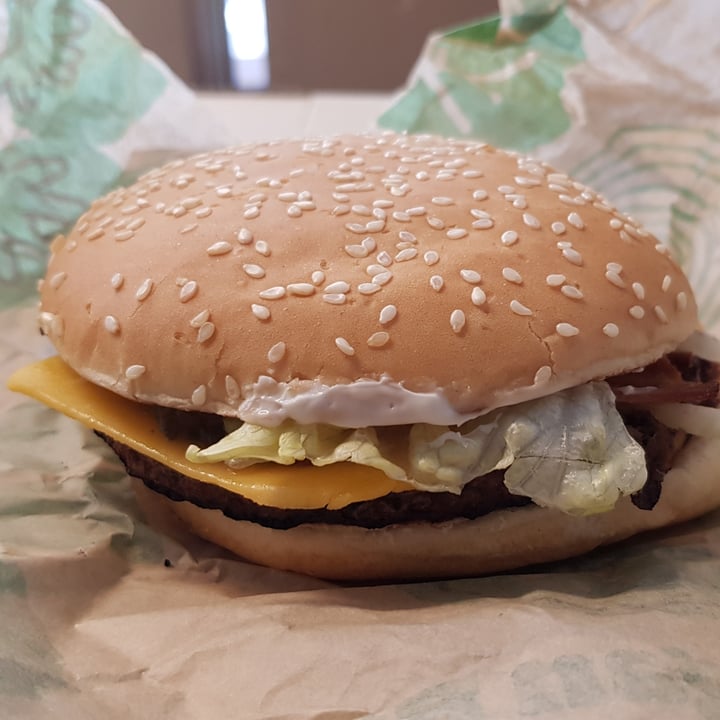 photo of Burger King Leicester Square Plant-based Cheeeze & Bakon Whopper shared by @rnp20 on  17 Mar 2022 - review