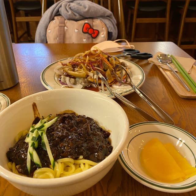 Photo of the dish “Black Bean Veef Noodles”