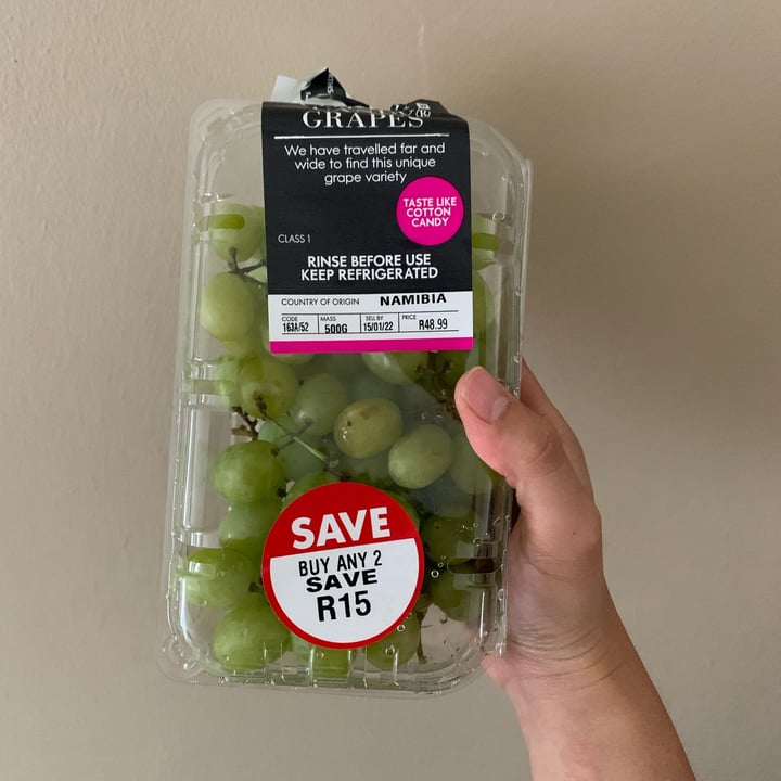 photo of Woolworths Food Cotton Candy Grapes shared by @lulupooh on  10 Jan 2022 - review