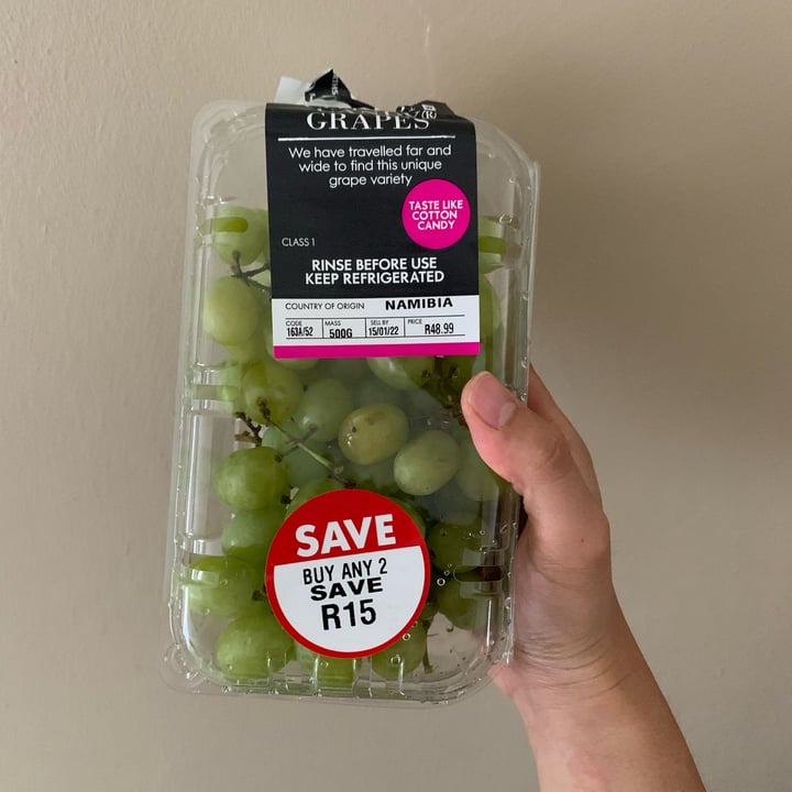 review photo of Woolworths Food Cotton Candy Grapes shared by @lulupooh on 10 Jan 2022 - review
