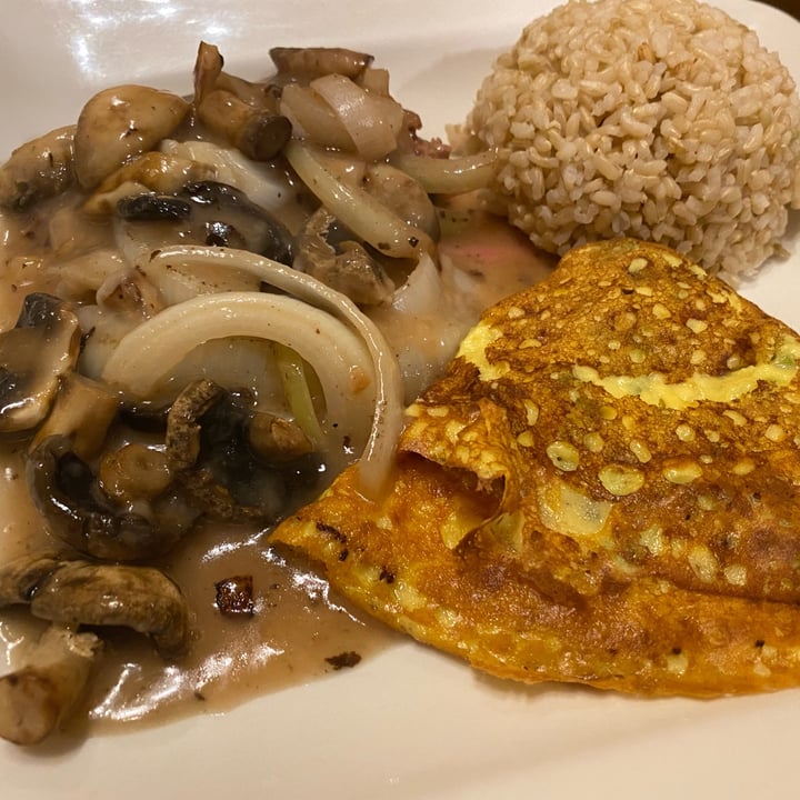 photo of Simple Joy Vegetarian Cuisine Loco Moco shared by @nathlena19 on  25 Oct 2022 - review