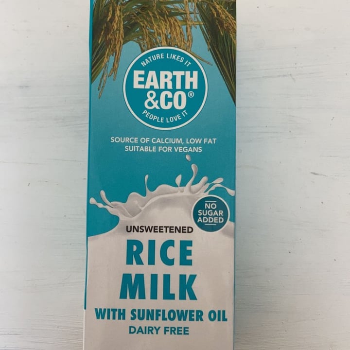 photo of Earth & Co Unsweetened Rice Milk shared by @amymcc on  30 Sep 2021 - review