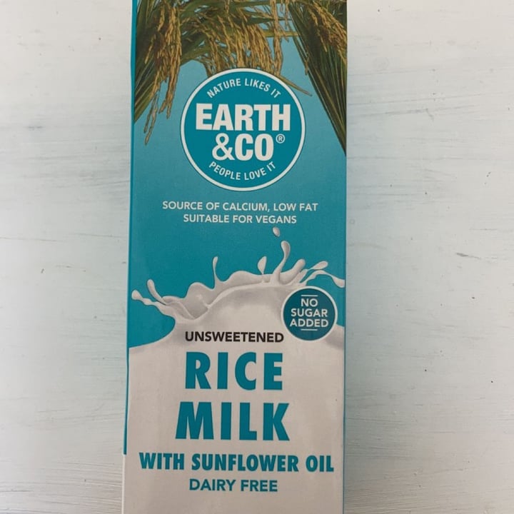 review photo of Earth & Co Unsweetened Rice Milk shared by @amymcc on 30 Sep 2021 - review