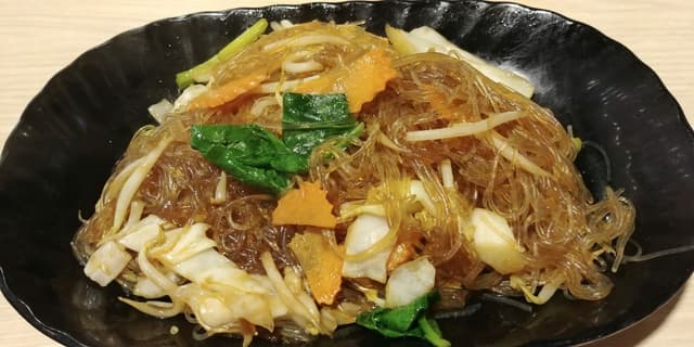 Foto do prato “Stir-fried Glass Noodles”