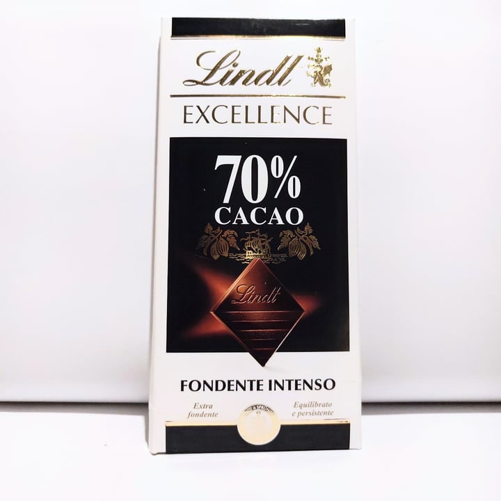 photo of Lindt 70% Cocoa Dark Chocolate Excellence Bar shared by @giusvisions on  26 Dec 2020 - review
