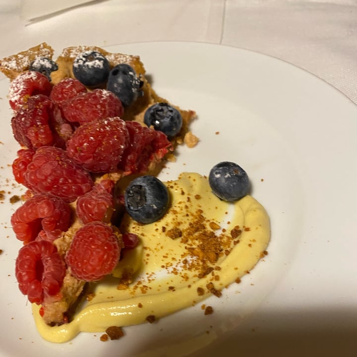 photo of La Colubrina crostata con caco e Frutta shared by @annaarcidiacono on  03 Dec 2022 - review