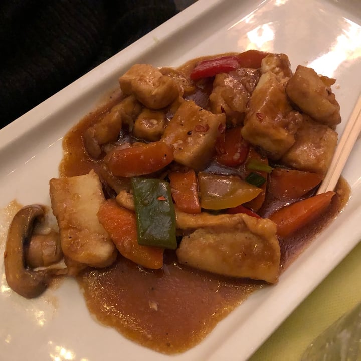 photo of L'OV Osteria Vegetariana Tofu con verdure shared by @clau on  12 Mar 2022 - review