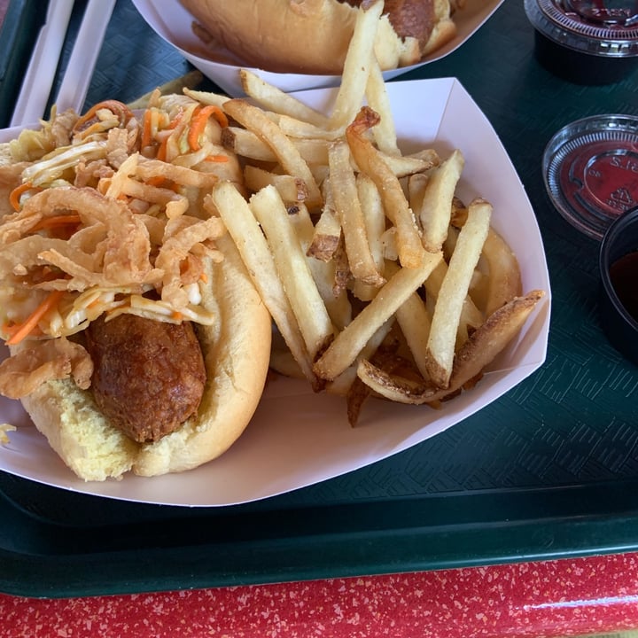 photo of Flame Tree Barbecue Hot Link Smokehouse Sandwhich shared by @illyparrwood on  30 Oct 2022 - review