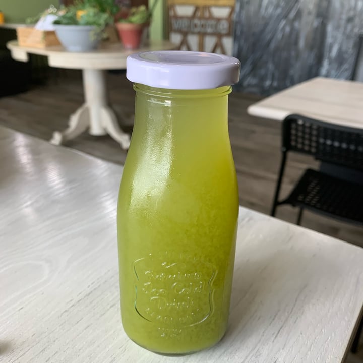 photo of Awaken Juice Bar & Cafe Awaken Juice shared by @hollb on  30 Jun 2022 - review