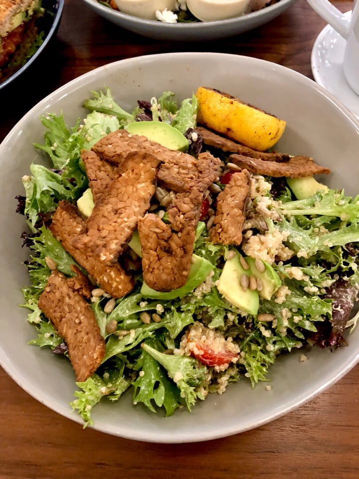 review photo of Lollo Salads & Coffee Cali-Brese Tempeh salad shared by @amyvegan on 18 Jan 2020 - review