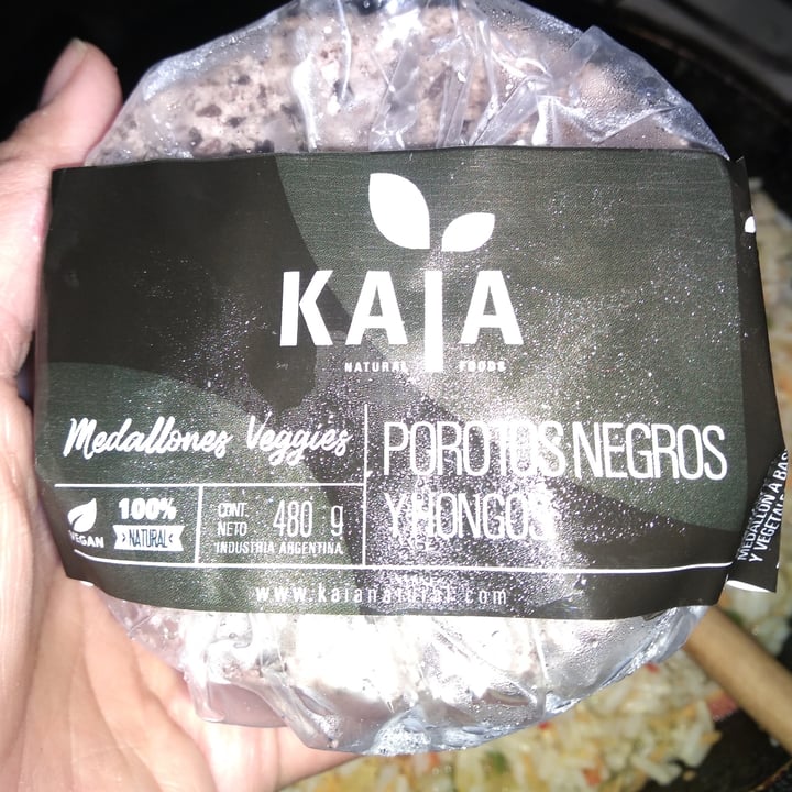 photo of Kaia Natural Foods Hamburguesa De Porotos Negros Y Hongos shared by @maldiitabendiita on  03 Sep 2020 - review