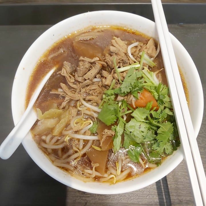 photo of North South East West Fusion Vegetarian Cuisine Beef Noodles shared by @herbimetal on  20 Mar 2022 - review