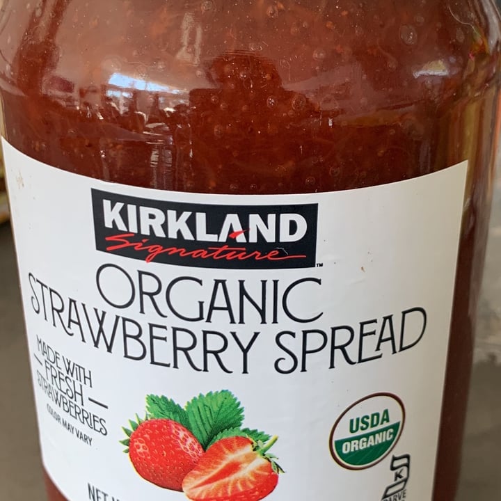 photo of Kirkland Signature Organic strawberry spread shared by @kittyjones on  27 Feb 2022 - review