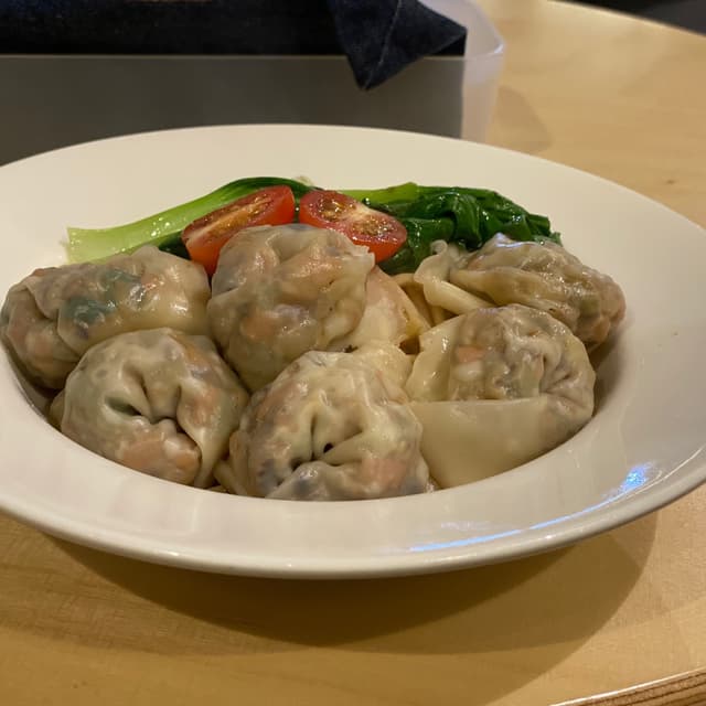 Foto do prato “Dumpling Noodles Dry”