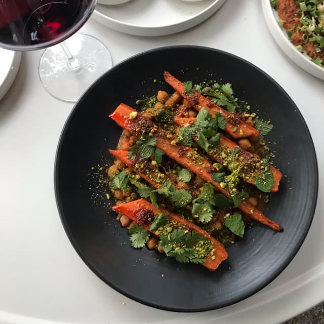 Photo of the dish “Confit front axle farm carrots”