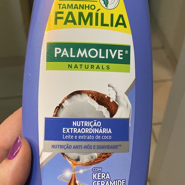 photo of Palmolive  shampoo Palmolive com extrato de coco shared by @silvianardi on  05 Aug 2022 - review