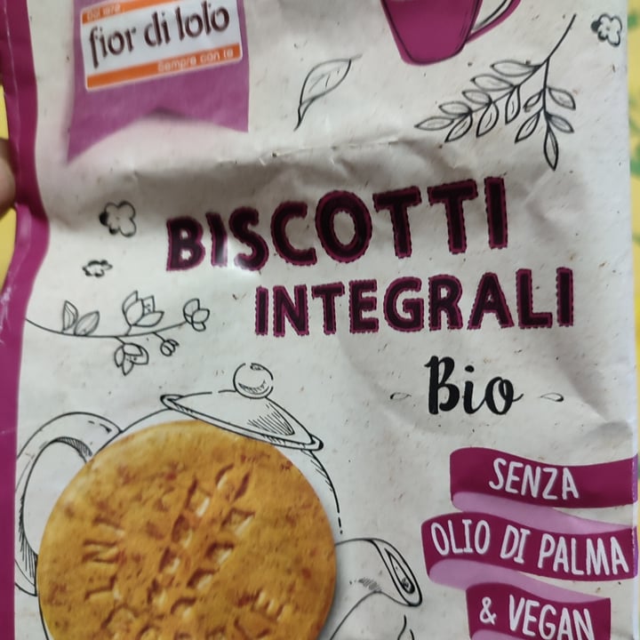 photo of Fior di Loto Biscotti integrali bio shared by @oliverkoradaisy on  08 Oct 2021 - review