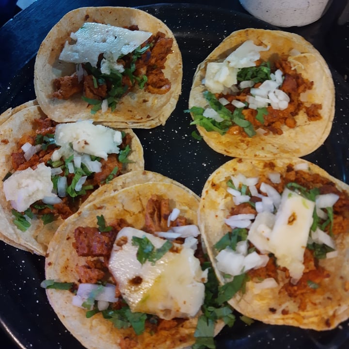 photo of Por Siempre Vegana Taquería Tacos Al Pastor shared by @noberame on  20 Sep 2020 - review