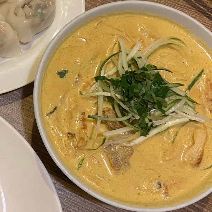 review photo of Genesis Vegan Restaurant Laksa shared by @cadyliys on 27 Jul 2020 - review