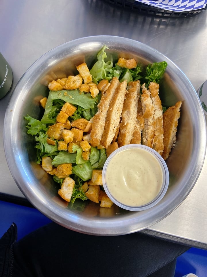 review photo of Meta Burger Chicken Caesar Salad shared by @catealysse on 22 Jan 2020 - review