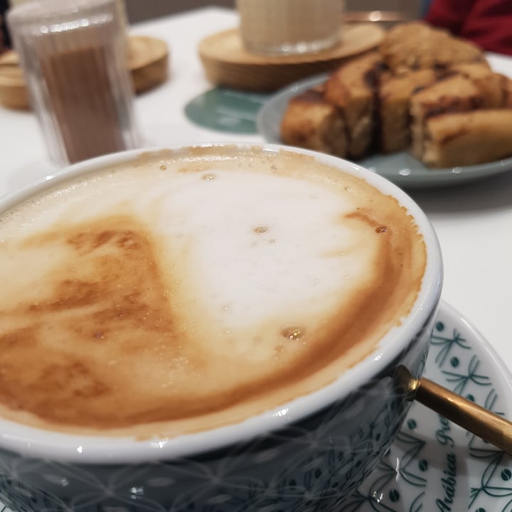 photo of Pumpernickel Artisan Bakery Café Con Leite De Avea shared by @veggerson on  17 Oct 2020 - review