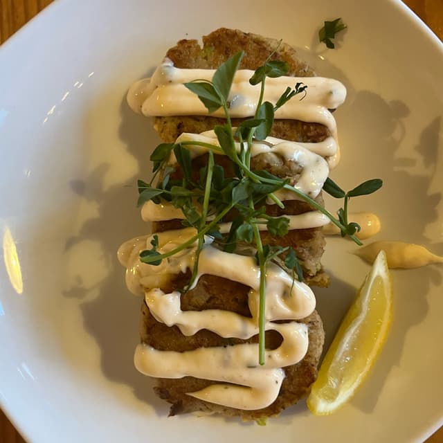 Photo of the dish “crab cakes”