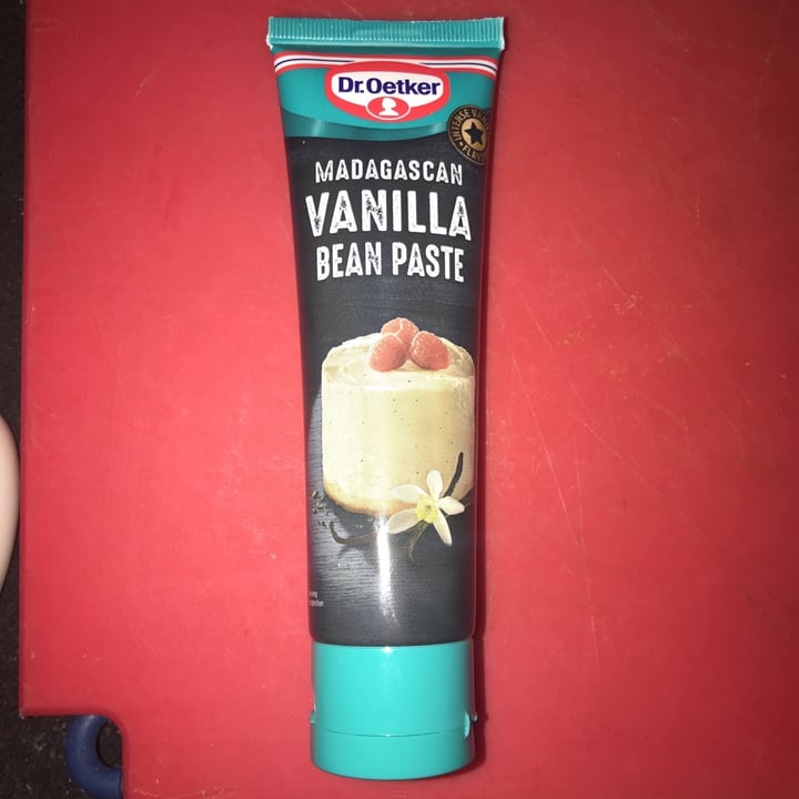 photo of Dr. Oetker Madagascan Vanilla Bean Paste shared by @lpearce2209 on  28 Dec 2019 - review