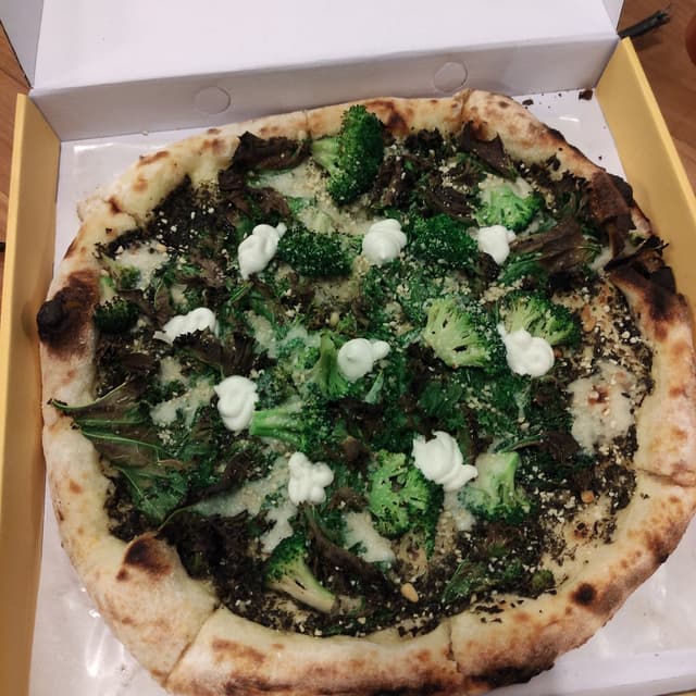 Photo of the dish “Green - Peace Pizza”