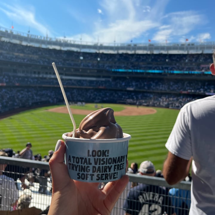 photo of Yankee Stadium Oatly Ice Cream shared by @hippilin on  19 Oct 2022 - review