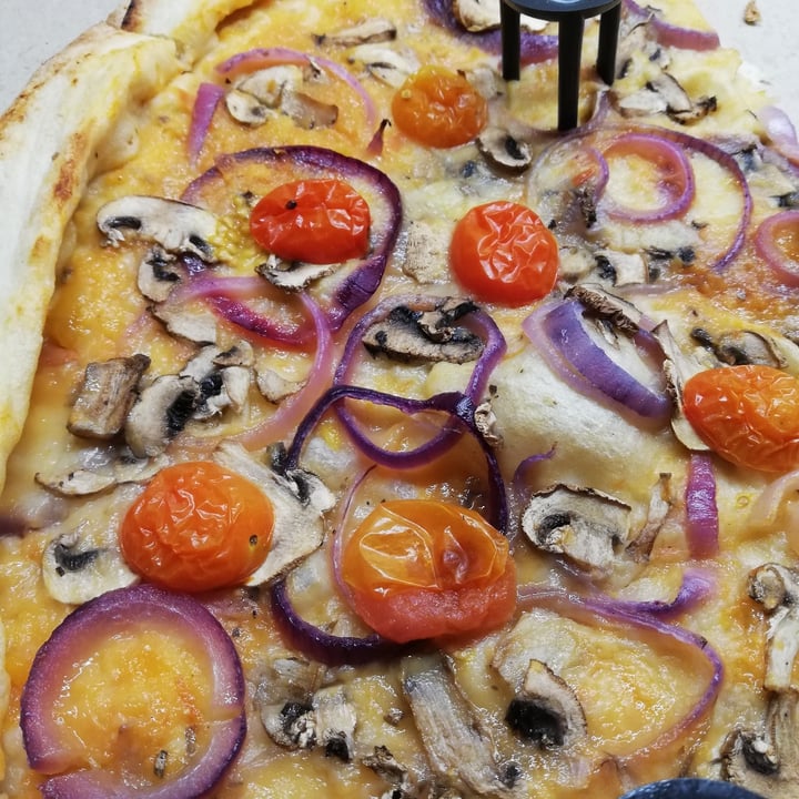 photo of La pizzería de las Tortugas Ninja Veganx del 98 shared by @julianafamularo on  26 Jul 2021 - review