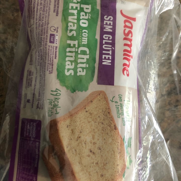 photo of Jasmine pão chia e ervas finas shared by @jesuseuconfioemvos29 on  21 Jul 2022 - review
