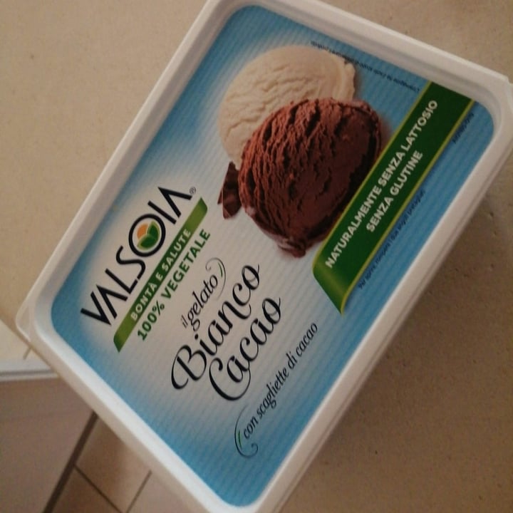 photo of Valsoia Gelato Bianco Cacao shared by @serenasign on  04 Jul 2022 - review