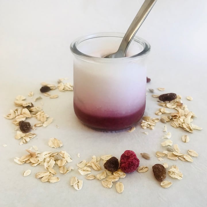 review photo of Yoplait Dairy Free Oui Raspberry shared by @tamiapple on 25 Jul 2021 - review