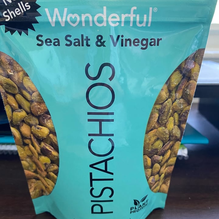 photo of Wonderful (Pistachios) Sea salt and vinegar pistachios shared by @elisethyrum on  10 Jul 2022 - review