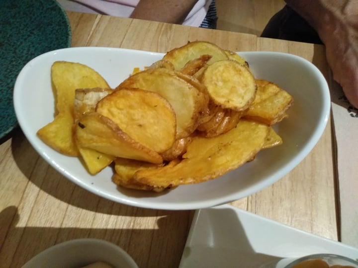 photo of Restaurante Alive Patatas bravas shared by @nuriaolme on  13 Oct 2019 - review