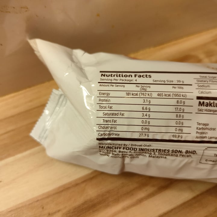 review photo of Munchy's Munchy's Oat Krunch Dark Chocolate shared by @elej91 on 12 Jul 2022 - review