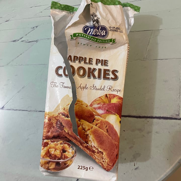 photo of Merba Apple Pie Cookies shared by @anthonyp on  03 Jun 2021 - review