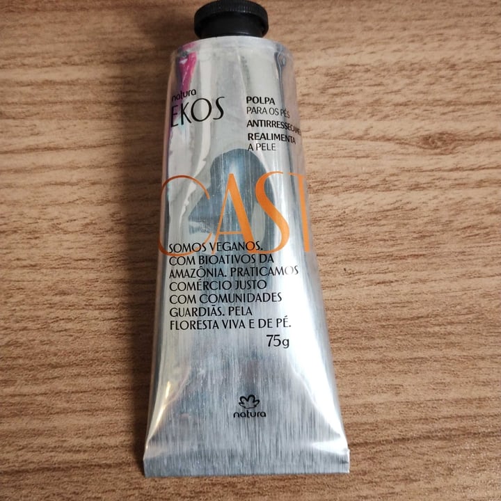 review photo of Natura EKOS Castanha Polpa Desodorante Hidratante para os Pés shared by @barbara92stela30 on 18 May 2022 - review