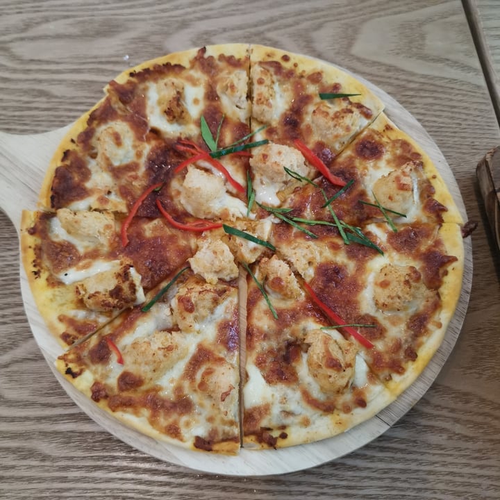 review photo of Green BA Rendang Pizza shared by @lalas910 on 18 Nov 2020 - review